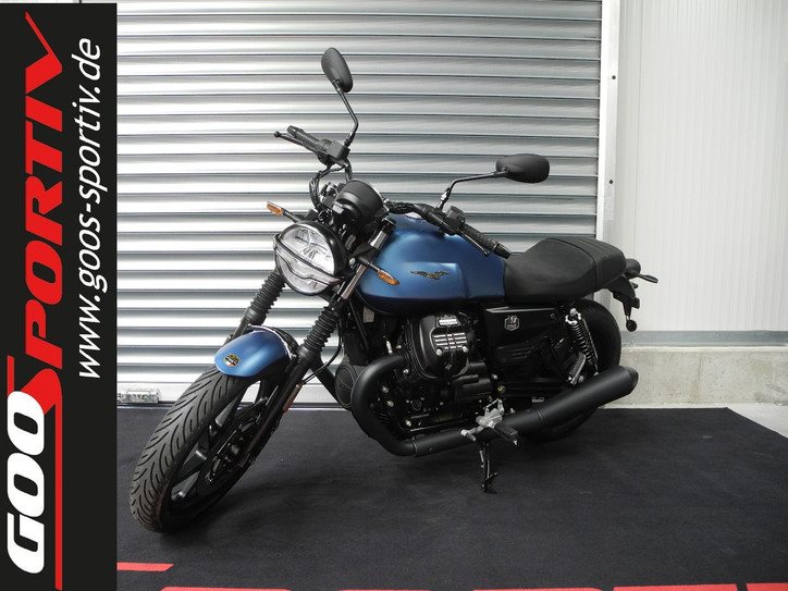 Moto Guzzi V7 Stone