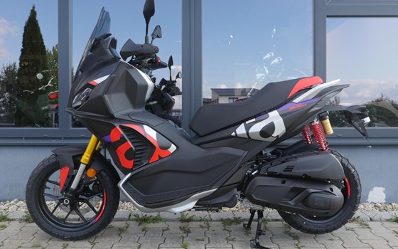Neufahrzeug Aprilia SR GT 400 - Bild 2