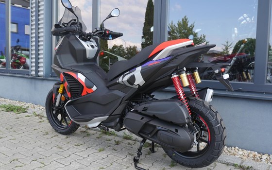 Neufahrzeug Aprilia SR GT 400 - Bild 5