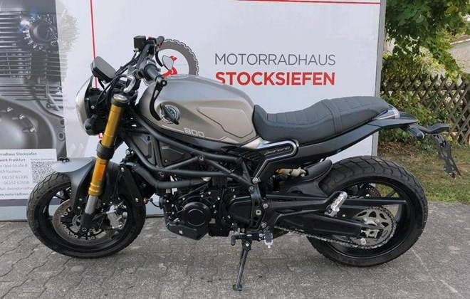 Benelli Leoncino 800