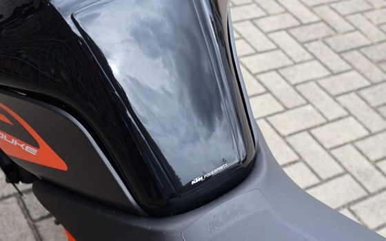 Gebrauchtmotorrad KTM 125 Duke - Bild 11