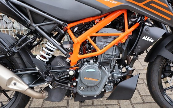 Gebrauchtmotorrad KTM 125 Duke - Bild 14