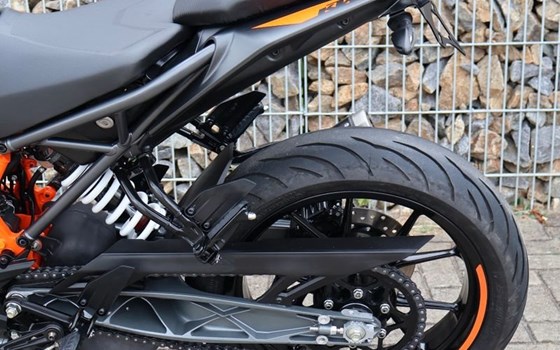 Gebrauchtmotorrad KTM 125 Duke - Bild 2