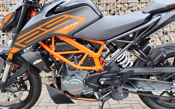 Gebrauchtmotorrad KTM 125 Duke - Bild 3