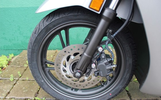 Gebrauchtmotorrad Honda SH150i - Bild 3