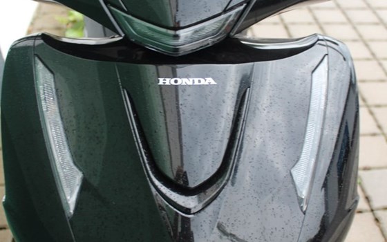 Gebrauchtmotorrad Honda SH150i - Bild 2