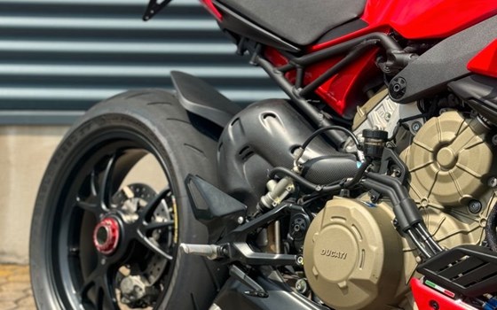 Gebrauchtmotorrad Ducati Streetfighter V4 S - Bild 3