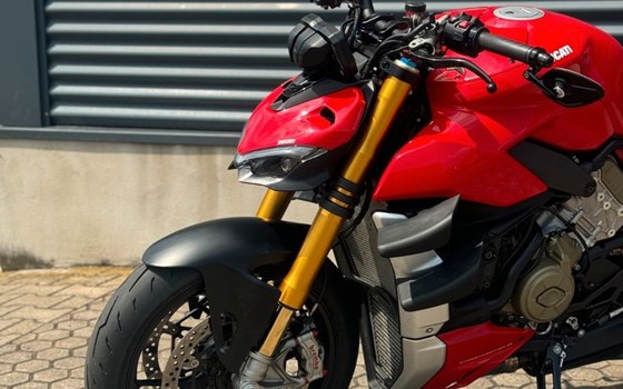 Gebrauchtmotorrad Ducati Streetfighter V4 S - Bild 5
