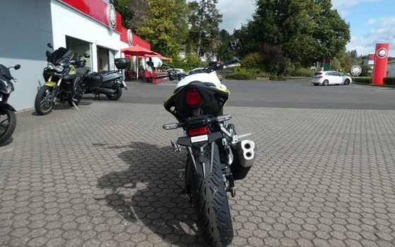 Gebrauchtmotorrad Honda CB500 Hornet E-Clutch - Bild 8