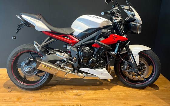 Gebrauchtmotorrad Triumph Street Triple R - Bild 1