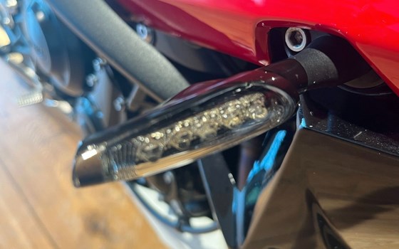 Gebrauchtmotorrad Triumph Street Triple R - Bild 10