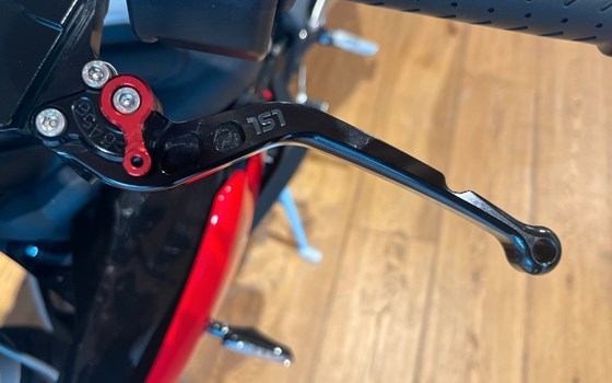Gebrauchtmotorrad Triumph Street Triple R - Bild 5
