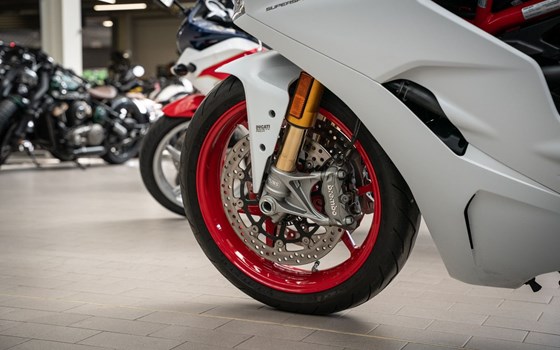 Gebrauchtmotorrad Ducati SuperSport 950 S - Bild 13