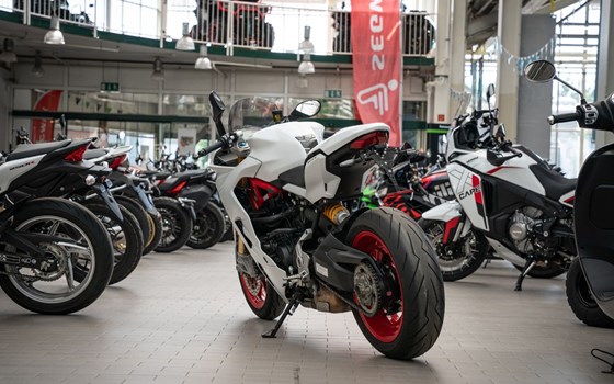 Gebrauchtmotorrad Ducati SuperSport 950 S - Bild 3