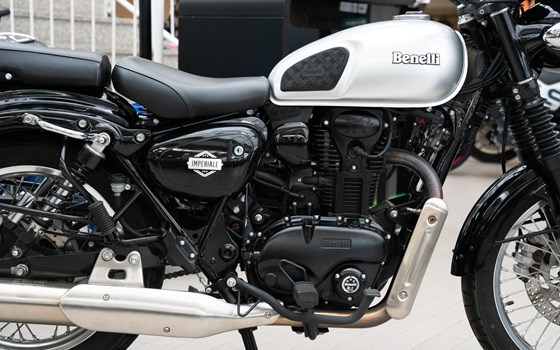 Gebrauchtmotorrad Benelli Imperiale 400 - Bild 17