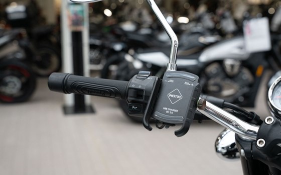 Gebrauchtmotorrad Benelli Imperiale 400 - Bild 7