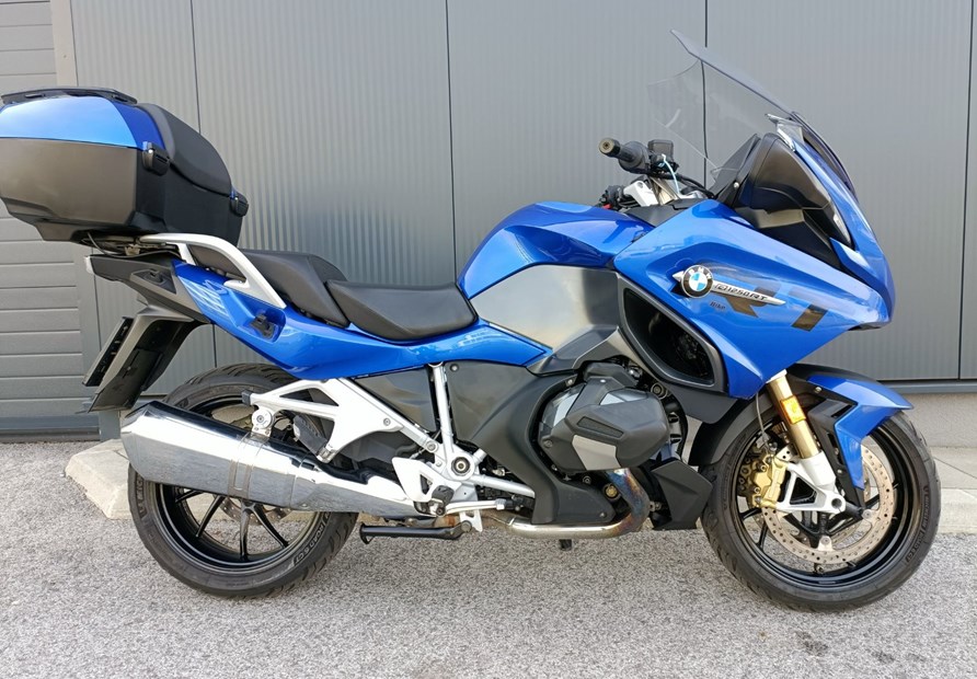 BMW R 1250 RT (racing-blue met.)