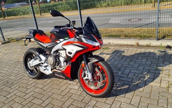 Gebrauchtmotorrad Aprilia Tuono 660 - Bild 9