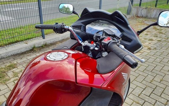 Gebrauchtmotorrad Honda NT700V Deauville - Bild 19