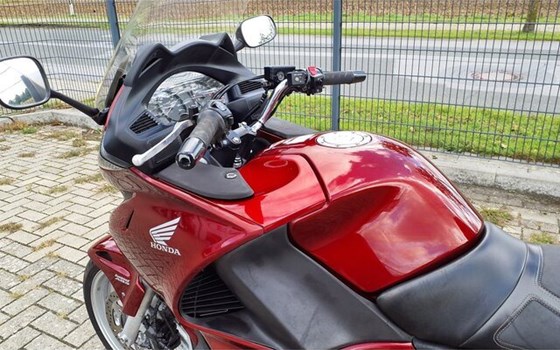Gebrauchtmotorrad Honda NT700V Deauville - Bild 6