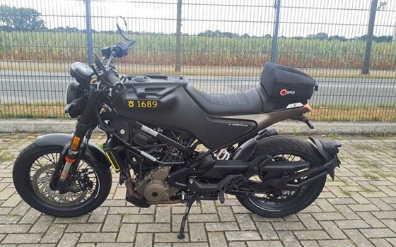 Gebrauchtmotorrad Husqvarna Svartpilen 401 - Bild 12