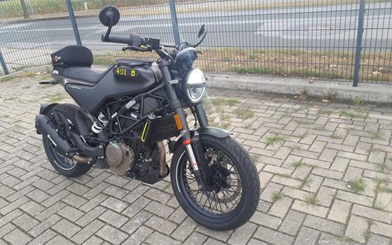 Gebrauchtmotorrad Husqvarna Svartpilen 401 - Bild 2