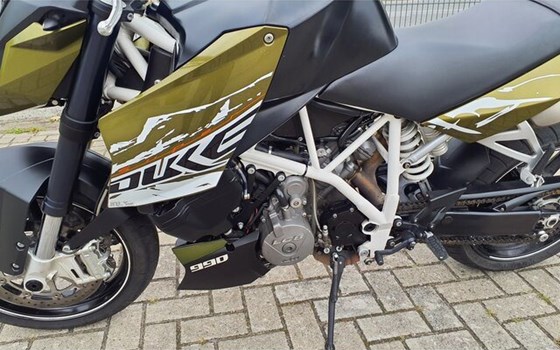Gebrauchtmotorrad KTM 990 Super Duke - Bild 3
