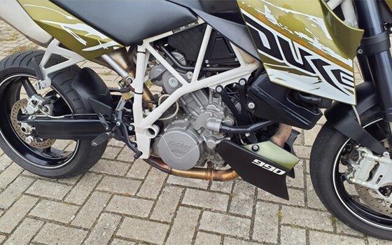 Gebrauchtmotorrad KTM 990 Super Duke - Bild 4