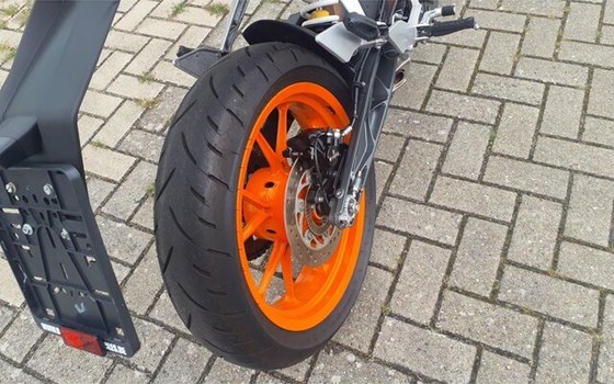 Gebrauchtmotorrad KTM 390 Duke - Bild 4