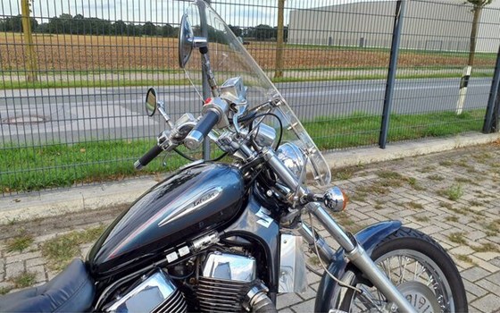 Gebrauchtmotorrad Suzuki Intruder VS 1400 - Bild 11
