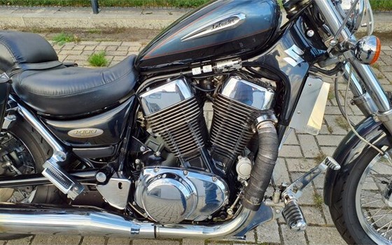 Gebrauchtmotorrad Suzuki Intruder VS 1400 - Bild 6