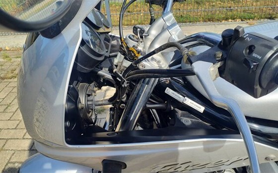 Gebrauchtmotorrad Yamaha FZS 600 Fazer - Bild 18