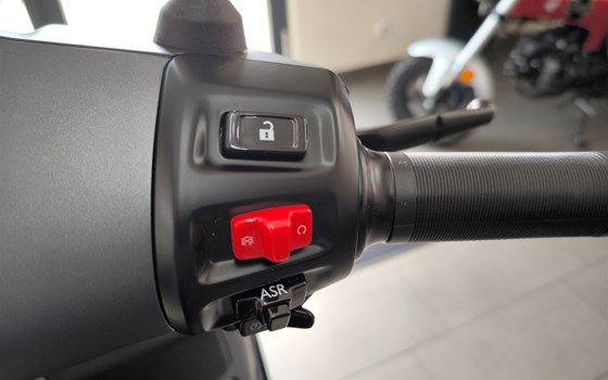 Neufahrzeug Vespa GTS 310 SuperSport - Bild 14