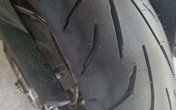 Gebrauchtmotorrad Kawasaki Ninja H2 SX SE+ - Bild 13