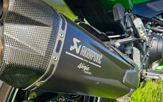 Gebrauchtmotorrad Kawasaki Ninja H2 SX SE+ - Bild 3