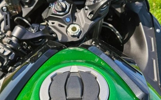 Gebrauchtmotorrad Kawasaki Ninja H2 SX SE+ - Bild 9