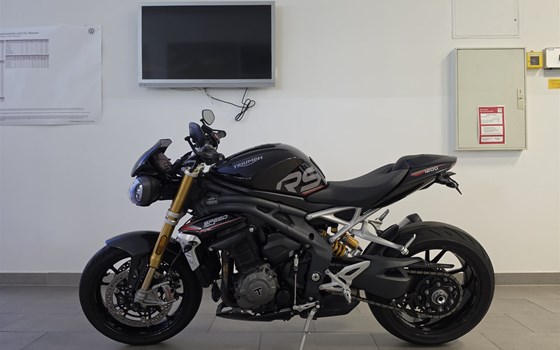 Gebrauchtmotorrad Triumph Speed Triple 1200 RS - Bild 8
