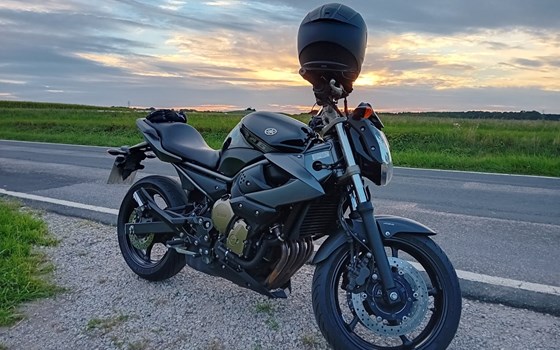 Gebrauchtmotorrad Yamaha XJ6 - Bild 1