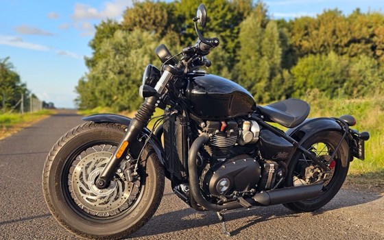Gebrauchtmotorrad Triumph Bonneville Bobber Black - Bild 3