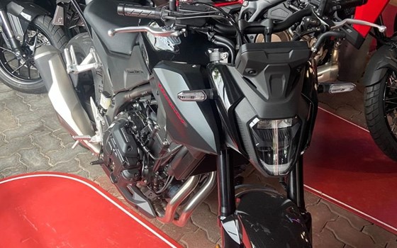 Gebrauchtmotorrad Honda CB500 Hornet E-Clutch - Bild 1
