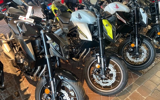 Gebrauchtmotorrad Honda CB500 Hornet E-Clutch - Bild 6