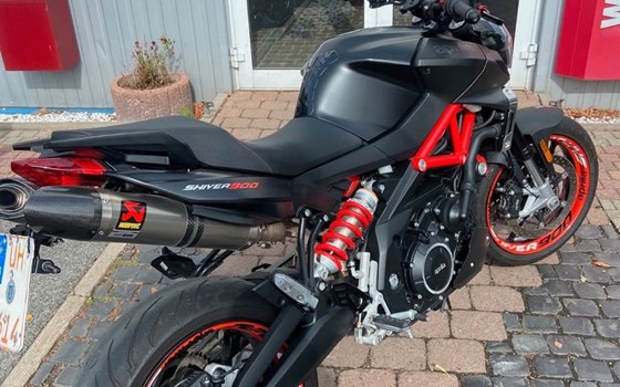 Gebrauchtmotorrad Aprilia Shiver 900 - Bild 4