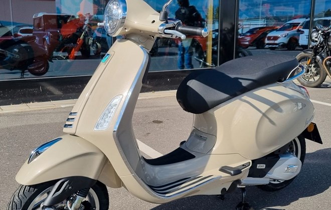 Vespa Primavera 125 i.e. 3V