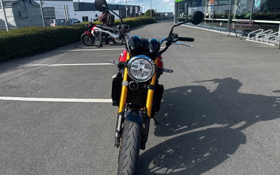 Gebrauchtmotorrad Kawasaki Z900 RS SE - Bild 2