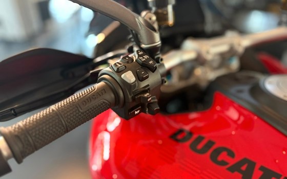 Gebrauchtmotorrad Ducati Multistrada V4 Pikes Peak - Bild 11