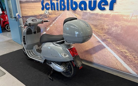 Gebrauchtmotorrad Vespa GTS 300 Super Tech - Bild 3