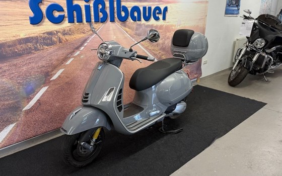 Gebrauchtmotorrad Vespa GTS 300 Super Tech - Bild 5