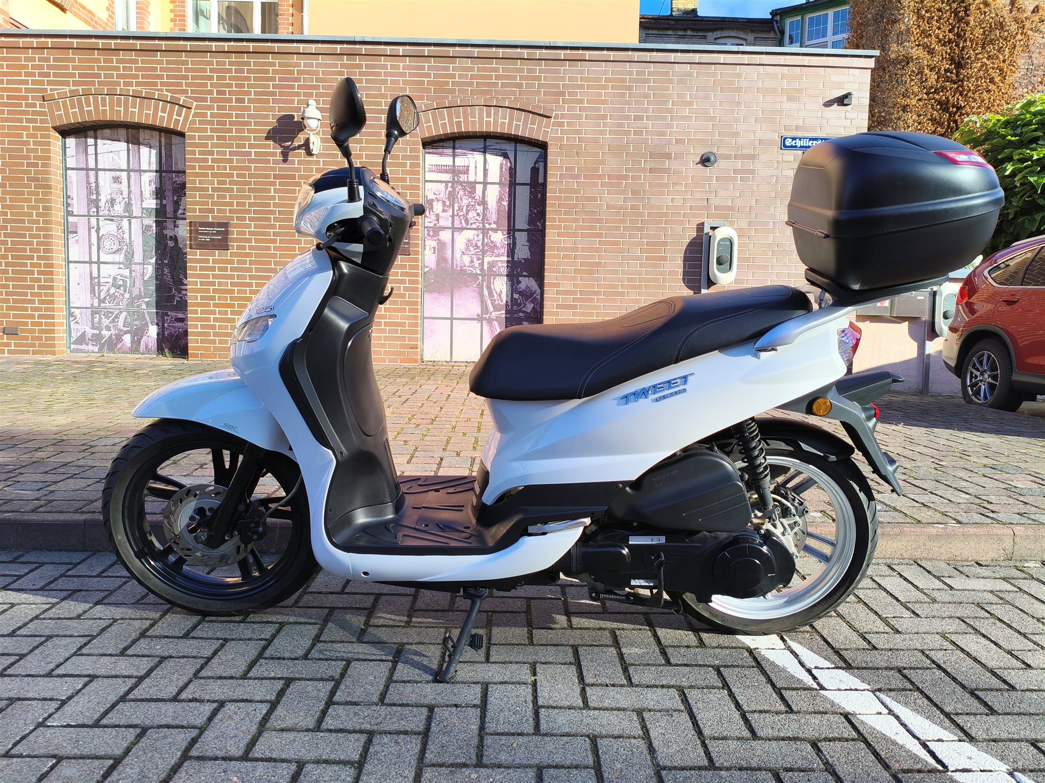 Peugeot Tweet 125