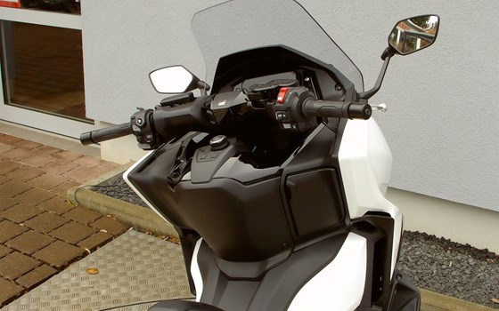 Gebrauchtmotorrad Honda Forza 750 - Bild 13