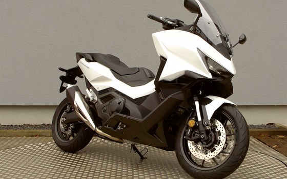 Gebrauchtmotorrad Honda Forza 750 - Bild 2